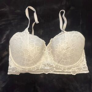 Victorias Secret gray lace bralette, size medium D-DD, like new!